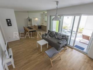 Apartman na moru, Prodaja, Privlaka, Privlaka