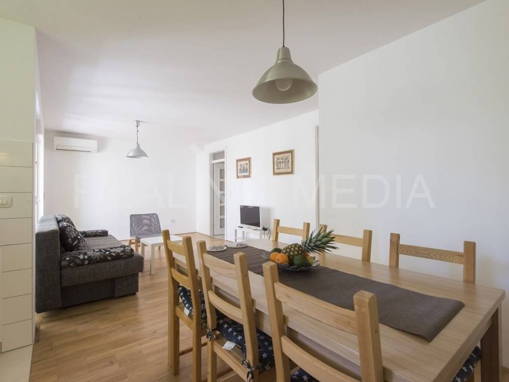 Apartman na moru, Prodaja, Privlaka, Privlaka