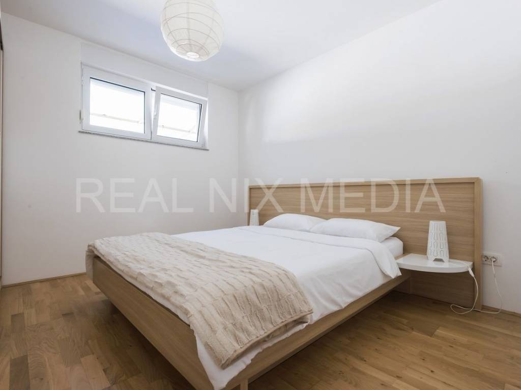 Apartman na moru, Prodaja, Privlaka, Privlaka