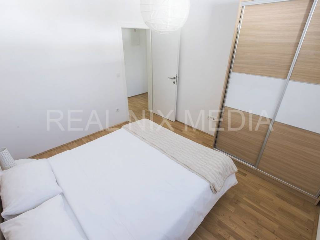 Apartman na moru, Prodaja, Privlaka, Privlaka