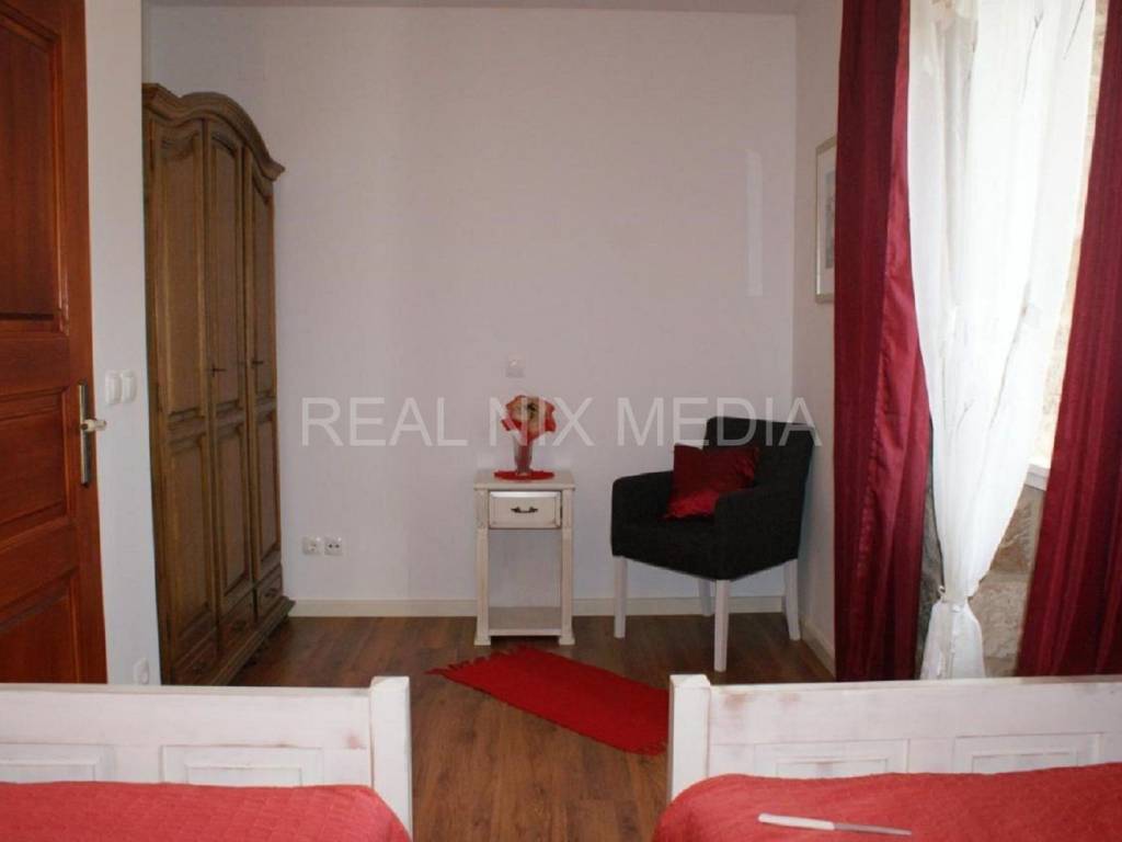 Kamena kuća, Prodaja, Sveti Filip i Jakov, Sveti Filip i Jakov