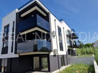 Luksuzni apartman, Prodaja, Privlaka, Privlaka