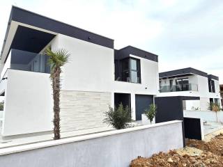 Luksuzna vila, Prodaja, Privlaka, Privlaka