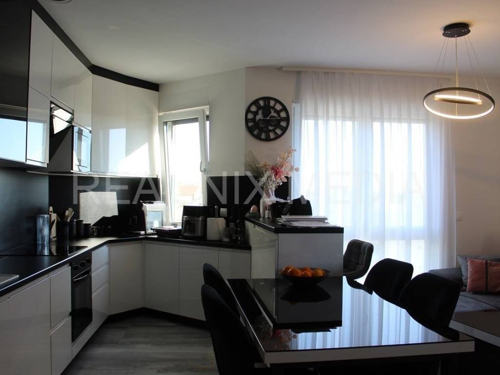 Stan u zgradi, Prodaja, Zadar, Zadar