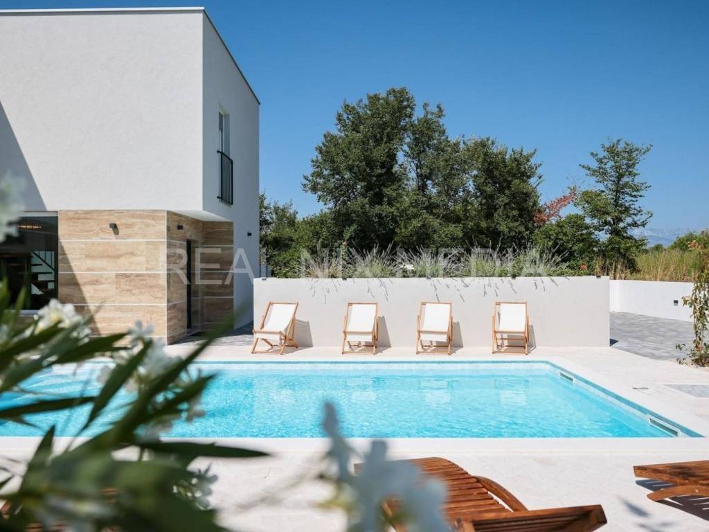 Kuća na moru, Prodaja, Nin, Grbe