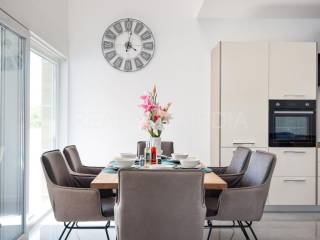 Kuća na moru, Prodaja, Nin, Grbe