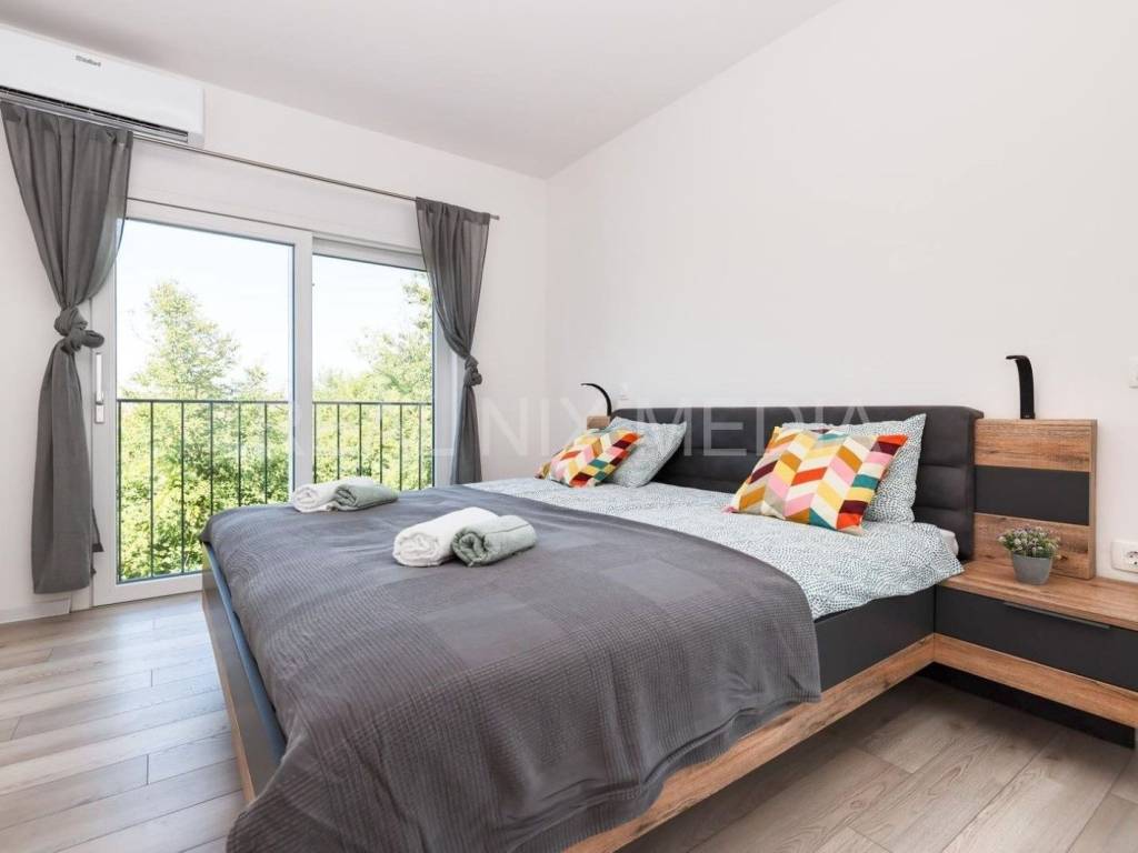 Kuća na moru, Prodaja, Nin, Grbe