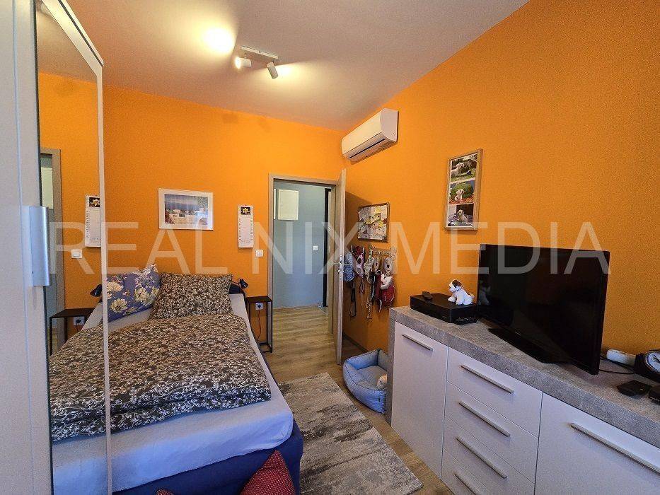 Stan u zgradi, Prodaja, Vrsi, Zukve