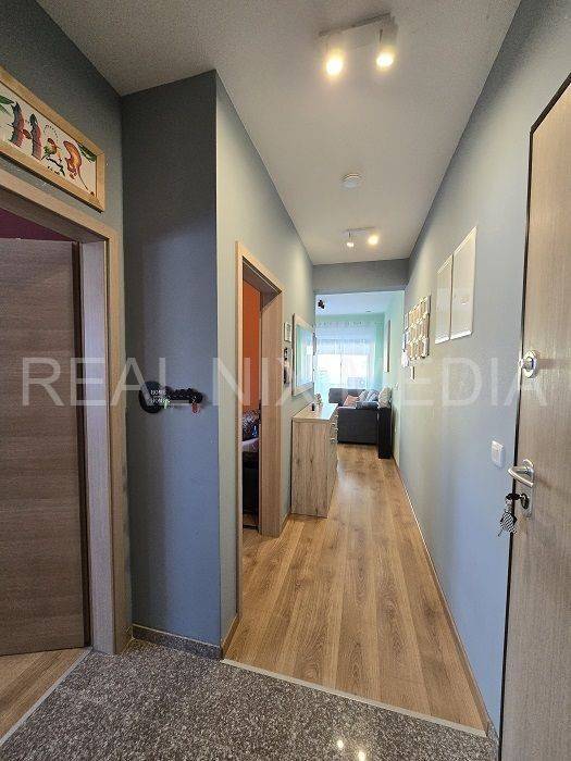 Stan u zgradi, Prodaja, Vrsi, Zukve