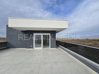 Apartman na moru, Prodaja, Privlaka, Privlaka