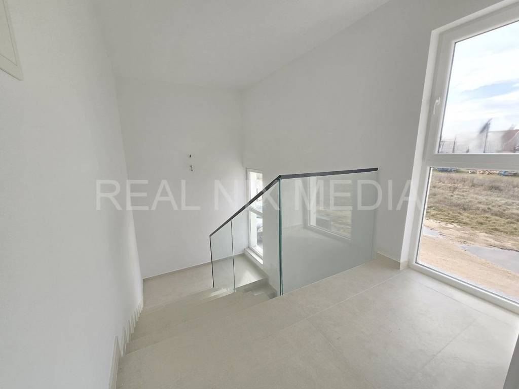 Apartman na moru, Prodaja, Privlaka, Privlaka