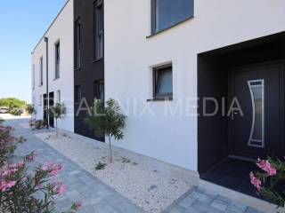 Apartman s okućnicom, Prodaja, Privlaka, Privlaka