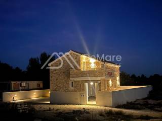 Vila, Prodaja, Vrsi, Vrsi