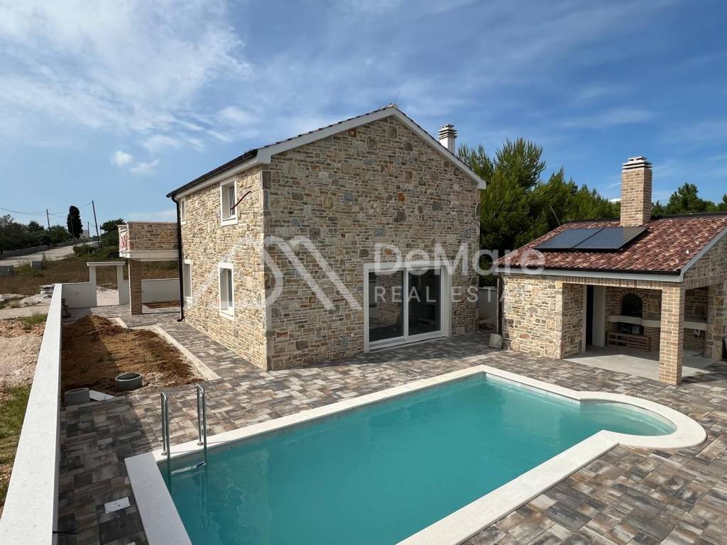 Vila, Prodaja, Vrsi, Vrsi