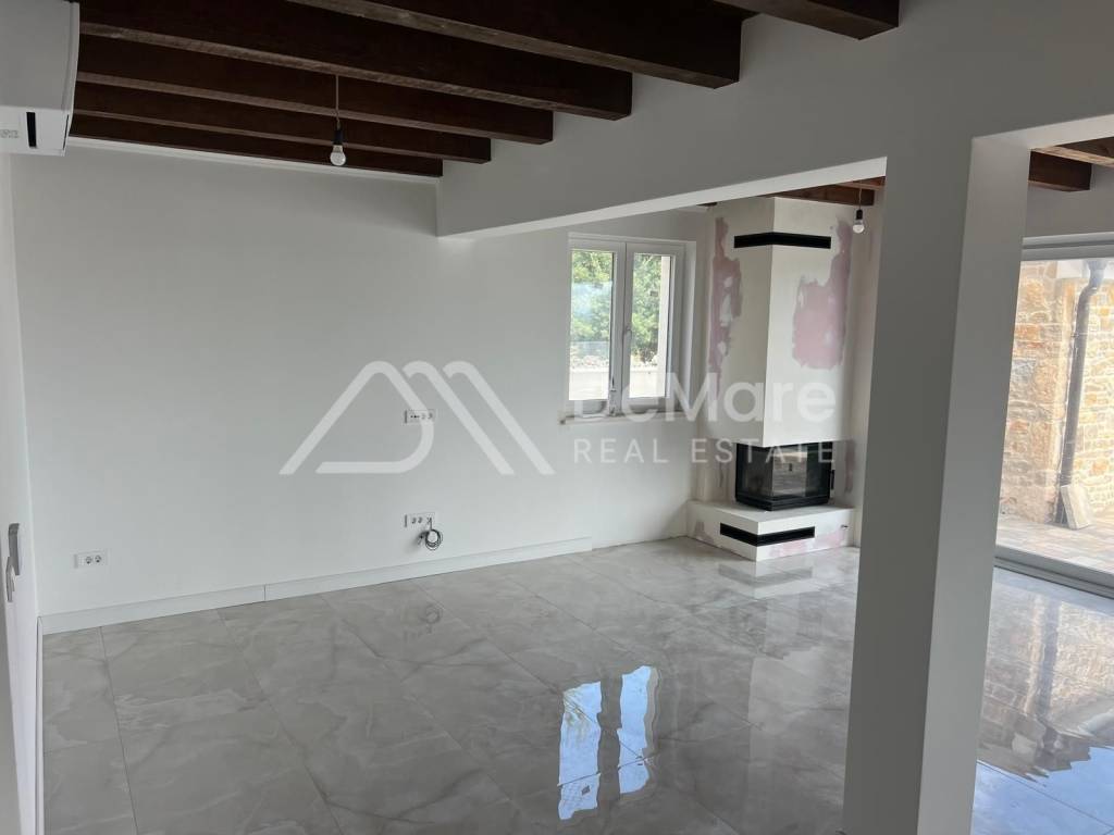 Vila, Prodaja, Vrsi, Vrsi