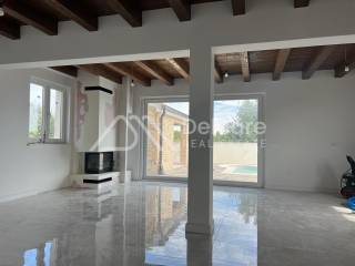 Vila, Prodaja, Vrsi, Vrsi