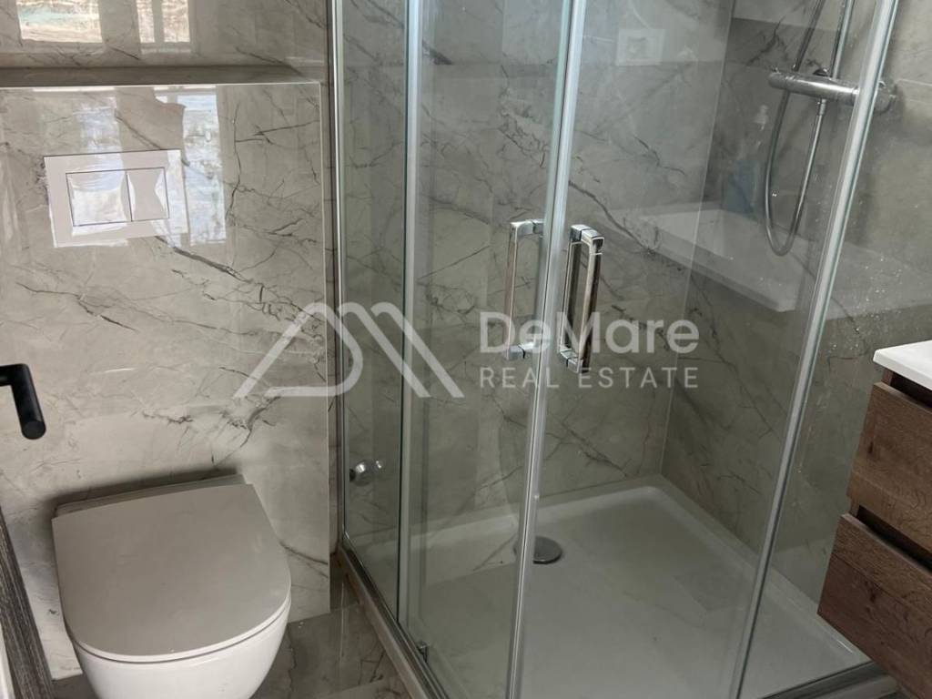 Vila, Prodaja, Vrsi, Vrsi