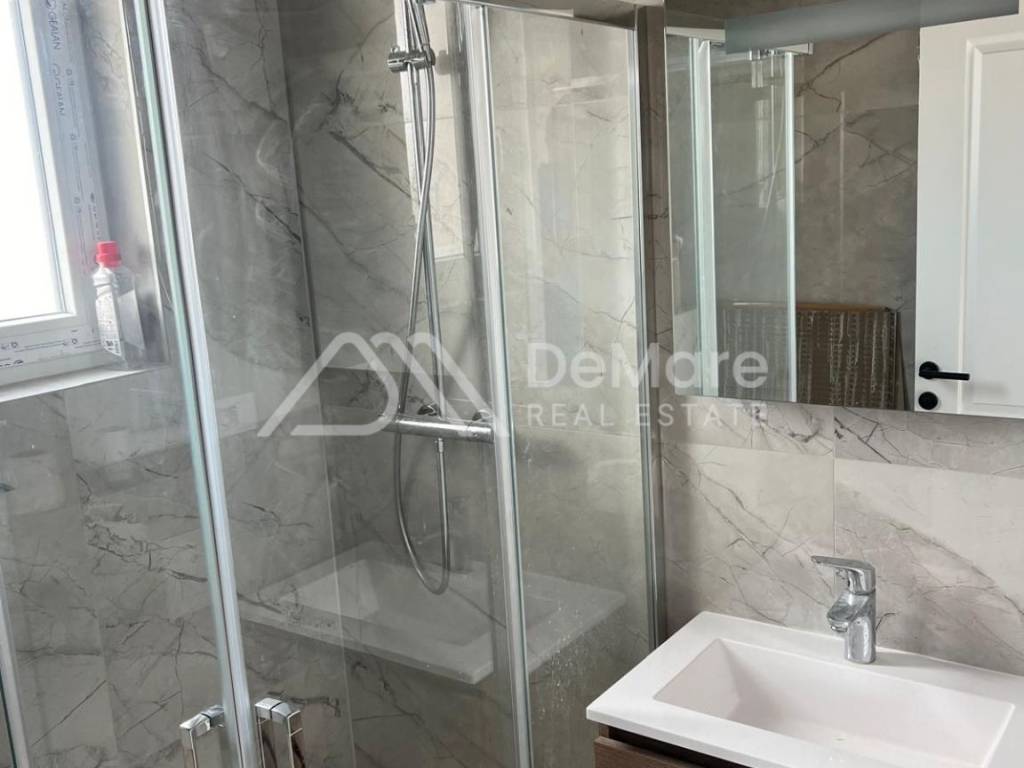 Vila, Prodaja, Vrsi, Vrsi