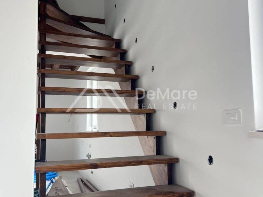 Vila, Prodaja, Vrsi, Vrsi