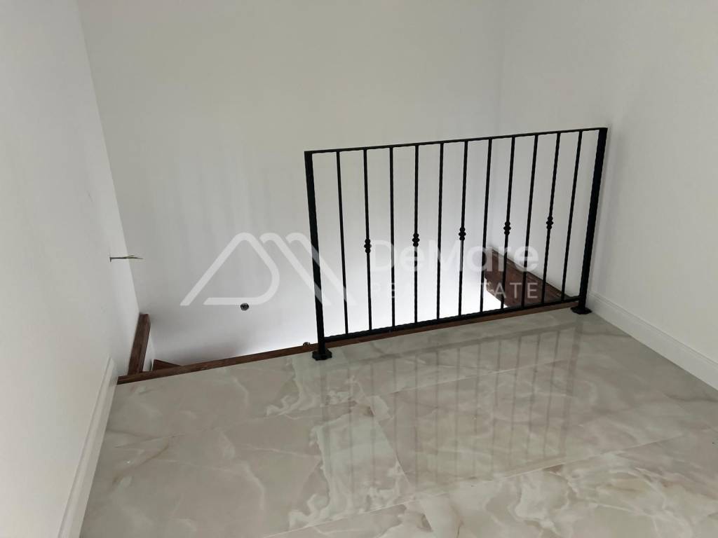 Vila, Prodaja, Vrsi, Vrsi