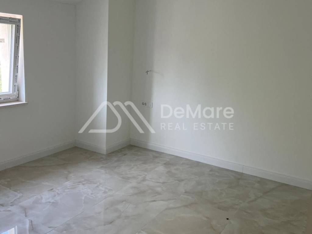 Vila, Prodaja, Vrsi, Vrsi