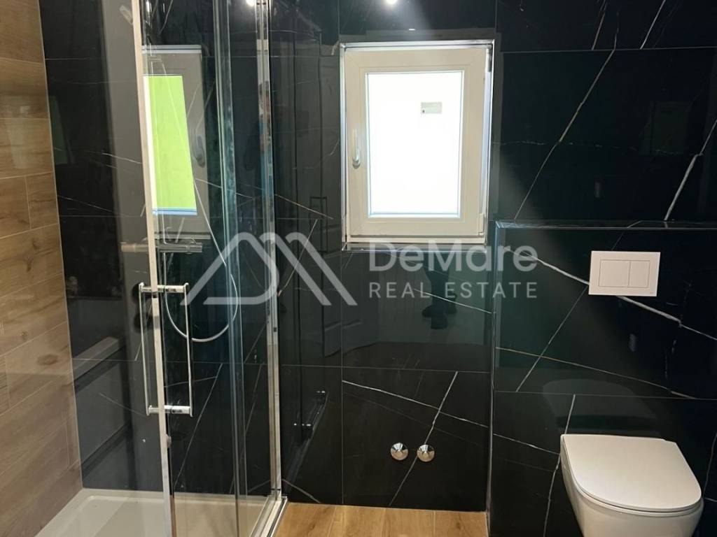 Vila, Prodaja, Vrsi, Vrsi