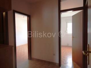 Flat in a building, Sale, Solin, Japirko