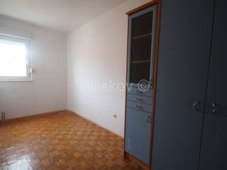 Flat in a building, Sale, Solin, Japirko