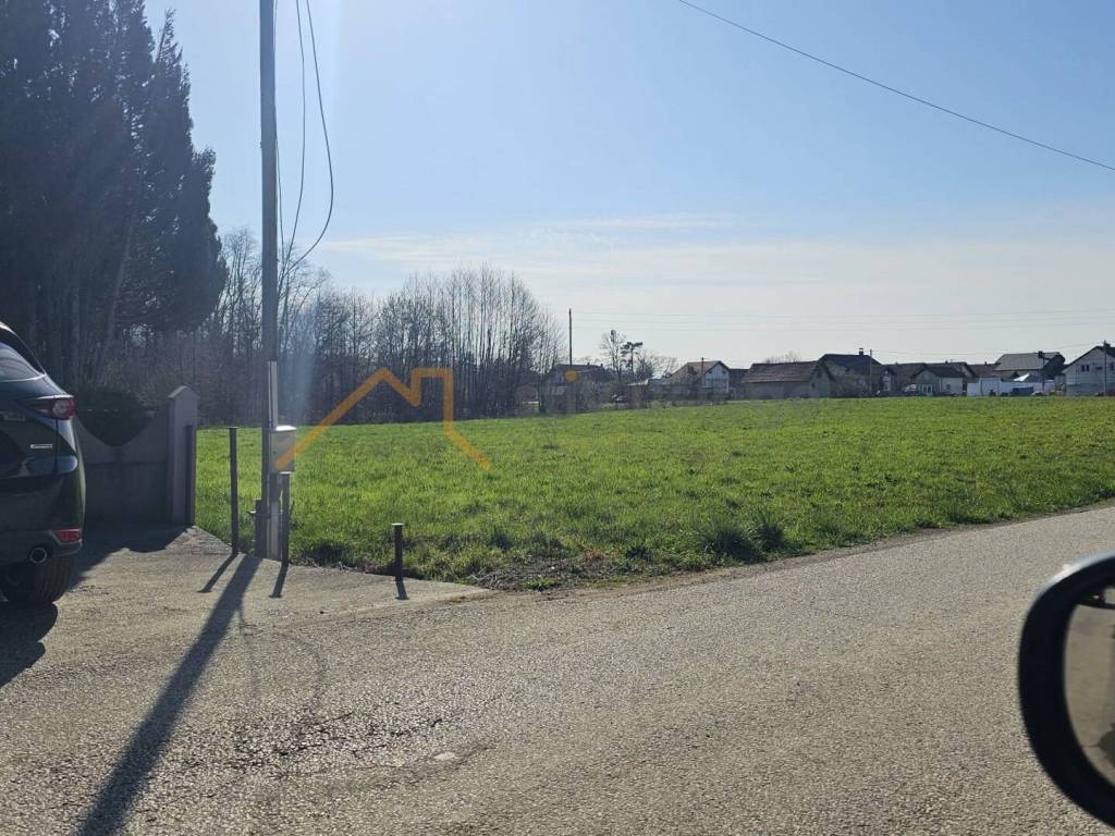 Dugo Selo, Dugo Selo - Istok