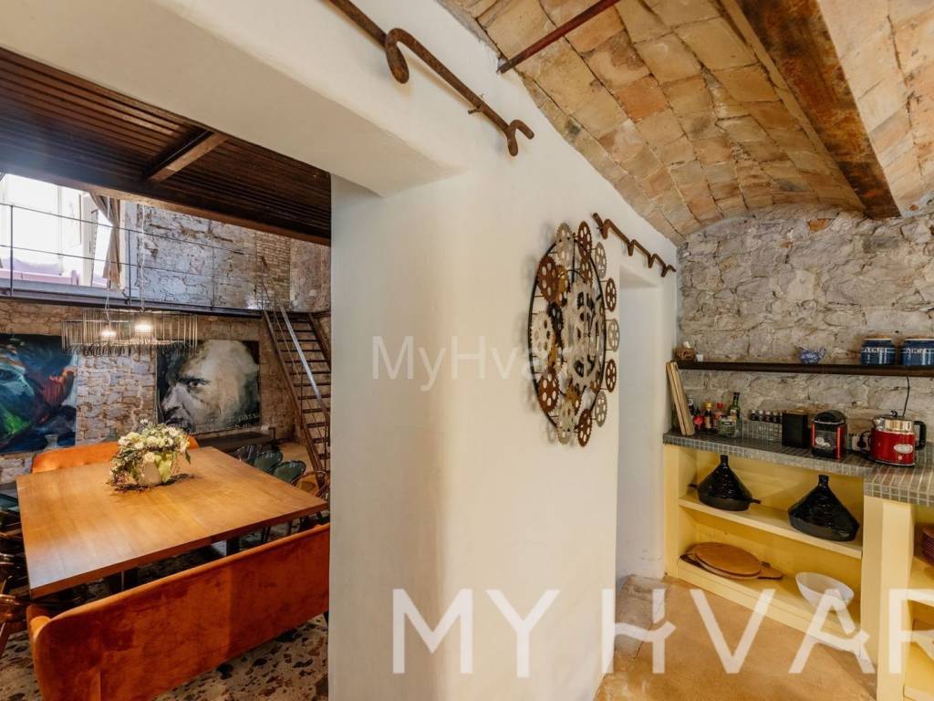 Luksuzna vila, Prodaja, Jelsa, Jelsa