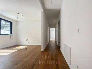 Flat in a building, Rent, Zagreb, Maksimir