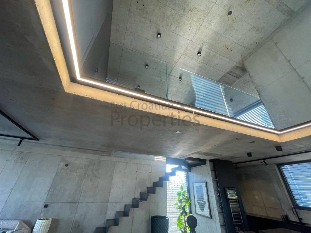 Luksuzna kuca, Prodaja, Zagreb - Okolica, Starjak