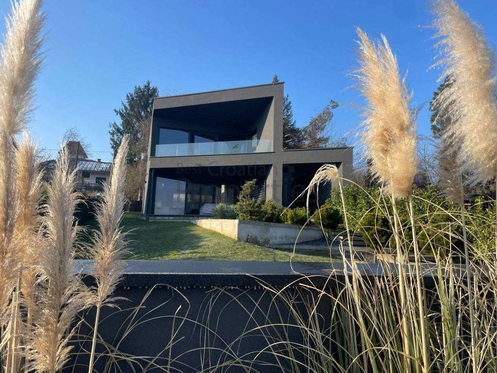 Luksuzna kuca, Prodaja, Zagreb - Okolica, Starjak