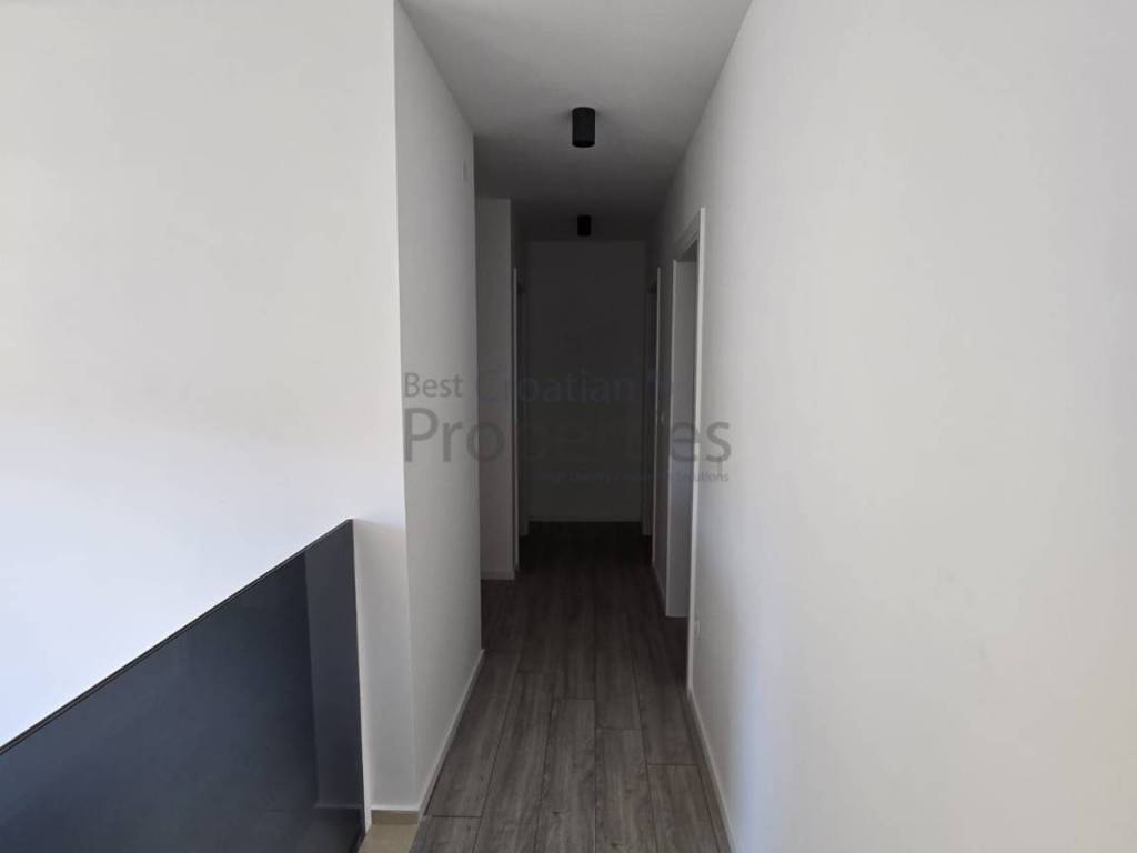 Samostojeca kuca, Prodaja, Privlaka, Privlaka