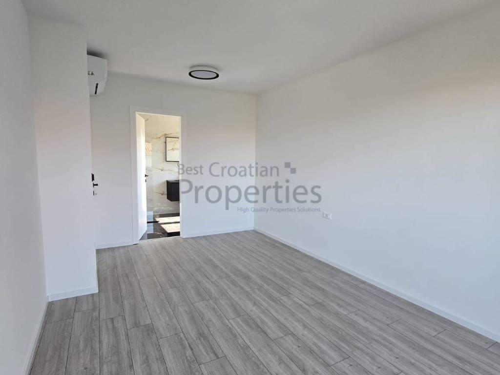 Samostojeca kuca, Prodaja, Privlaka, Privlaka