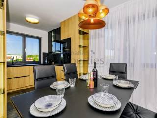 Stan u vili, Prodaja, Zadar - Okolica, Petrcane