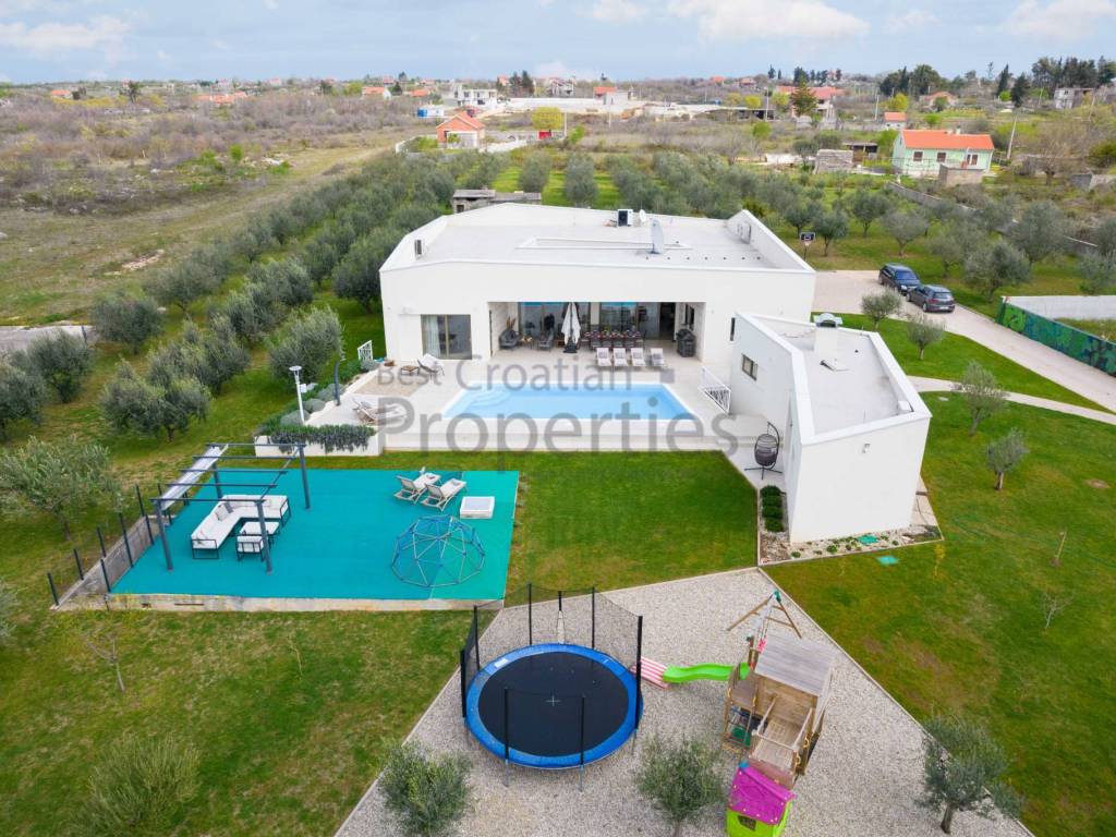 Vila, Prodaja, Zemunik donji, Smokovic