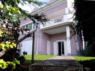 Vila, Prodaja, Zagreb, Podsljeme