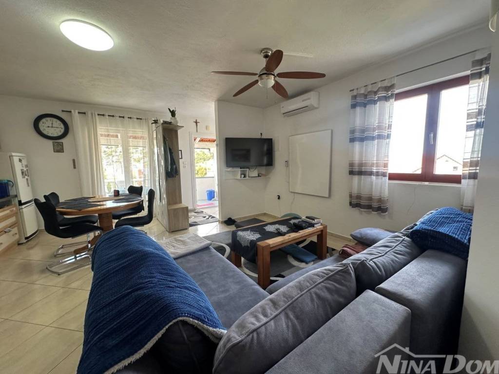 Apartmanska kuca, Prodaja, Pakostane, Drage