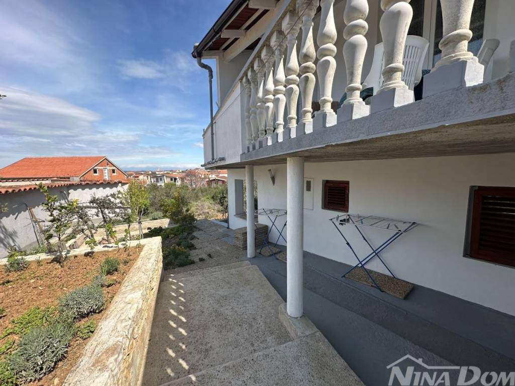 Apartmanska kuca, Prodaja, Pakostane, Drage