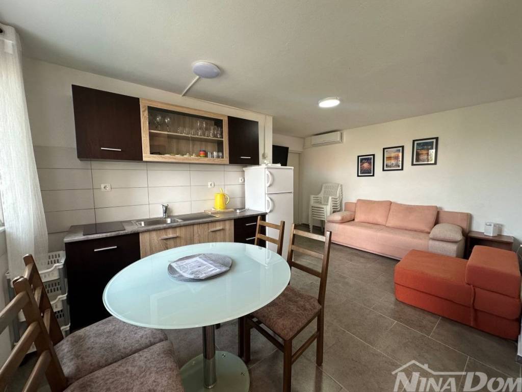 Apartmanska kuca, Prodaja, Pakostane, Drage