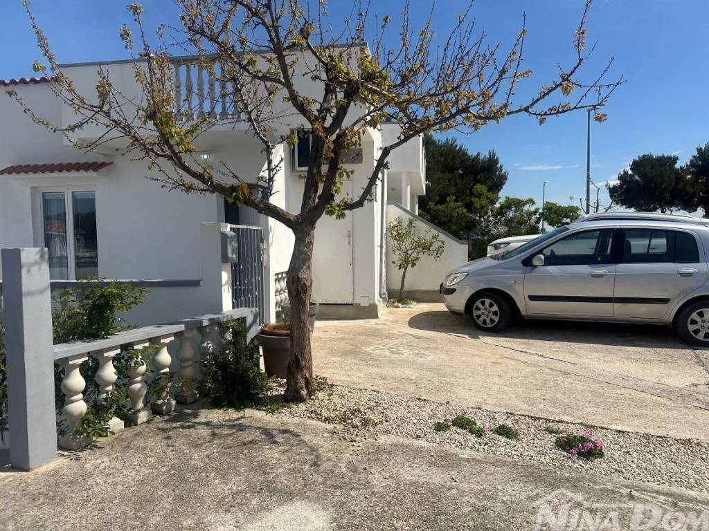 Apartmanska kuca, Prodaja, Pakostane, Drage