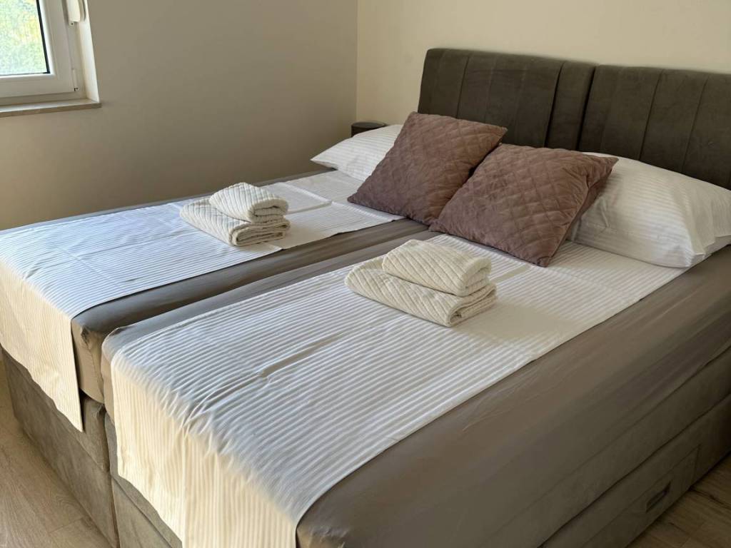 Apartman na moru, Prodaja, Preko, Ugljan