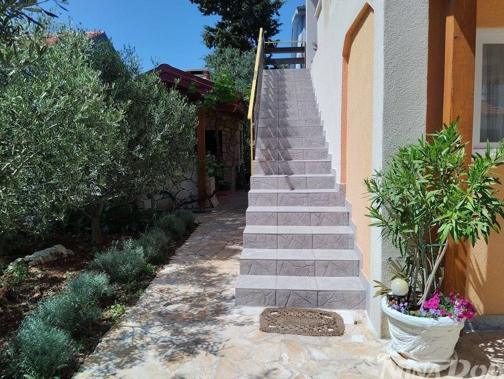 Dvojna kuca, Prodaja, Vir, Vir