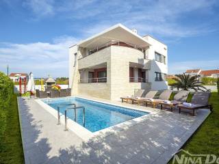 Vila, Prodaja, Nin, Zaton