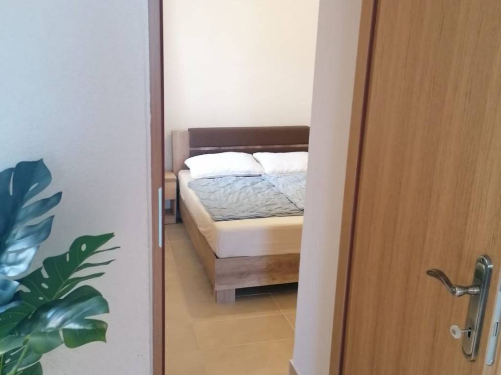 Kamena kuca, Prodaja, Privlaka, Privlaka
