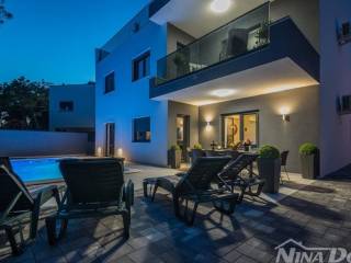 Vila, Prodaja, Vir, Vir
