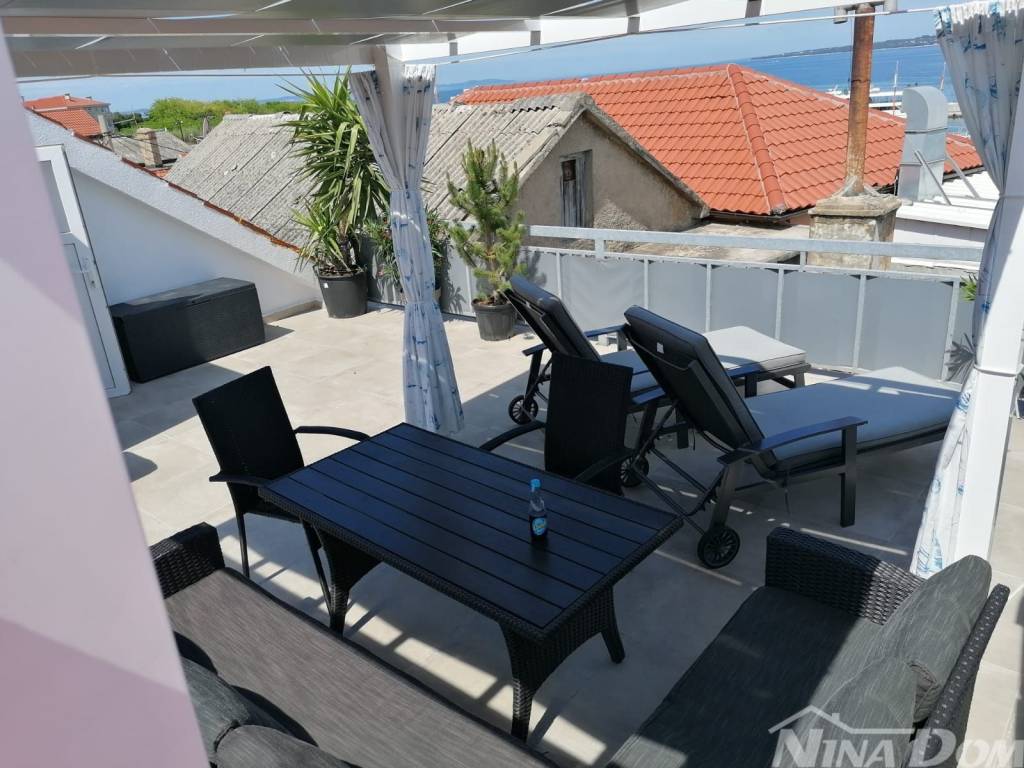 Kamena kuca, Prodaja, Privlaka, Privlaka
