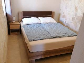 Kamena kuca, Prodaja, Privlaka, Privlaka