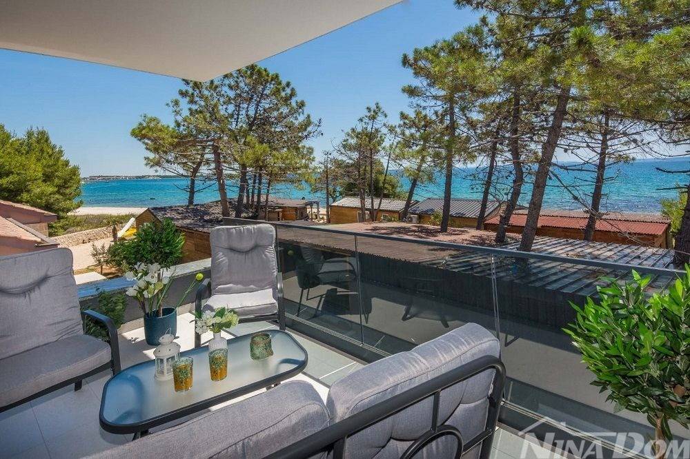 Vila, Prodaja, Vir, Vir